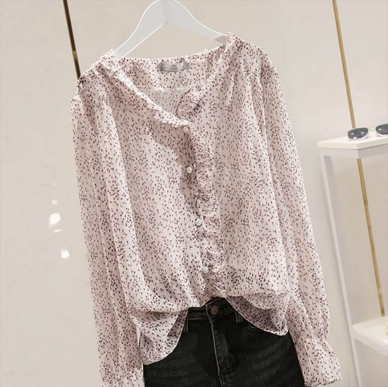 乐天商城 - トップス デート きれいめ デート シャツ 個性的 ルーズ カットソー 10代 ガーリー シンプル 存在感 秋 大人女子 20代 春 主役級 おしゃれ トップス クール 長袖 かわいい 上品 袖あり 大人可愛い