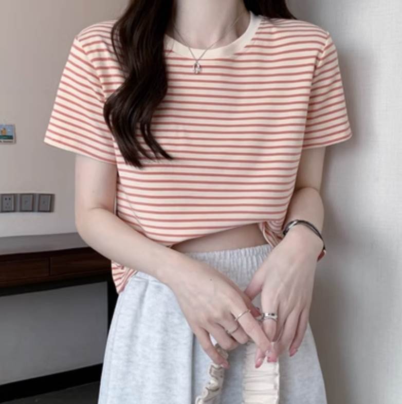 Rakuten - トップス 10代 おしゃれ 10代 女性用 きれいめ 夏 かわいい 主役級 かっこいい レディース 大人可愛い 柄 袖あり 白トップス シンプル ボーダー Tシャツ トップス 30代 20代 半袖 こなれ感 クール ラフ