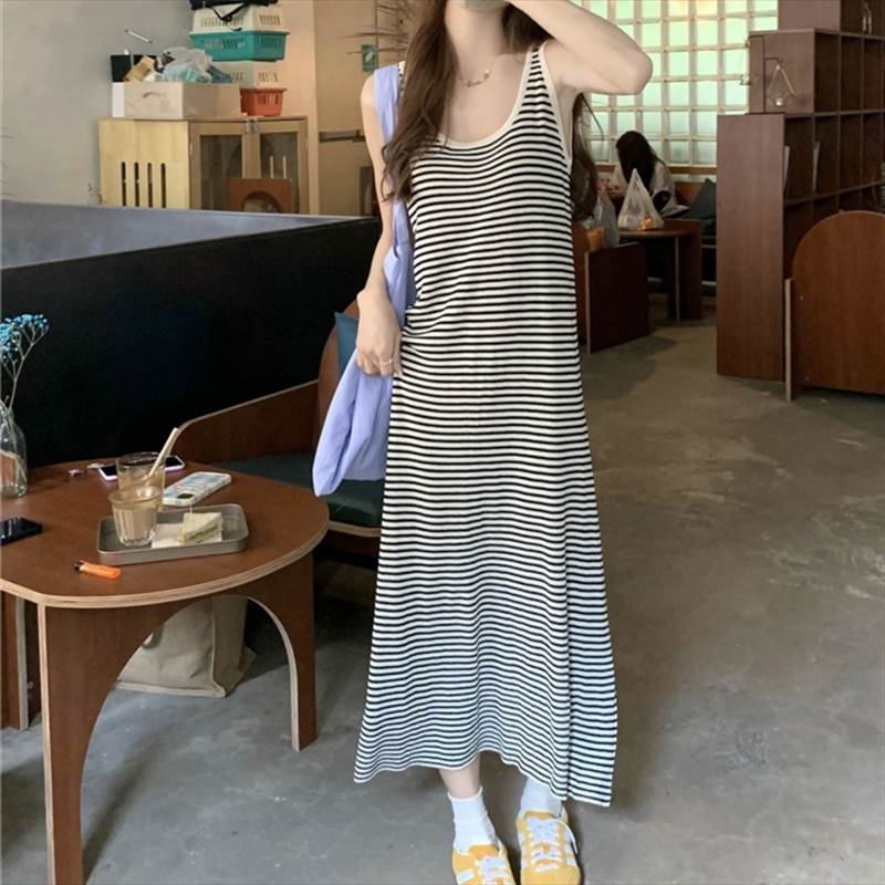 乐天商城 - ワンピース ミモレ丈 薄手 ミモレ丈 袖なし キュート ラブリー Uネック 夏 ラフ 大人可愛い とろみ感 ボーダー レトロ 10代 抜け感 存在感 大人 ワンピース 主役級 ルーズ Aライン カジュアル 襟なし プルオーバー