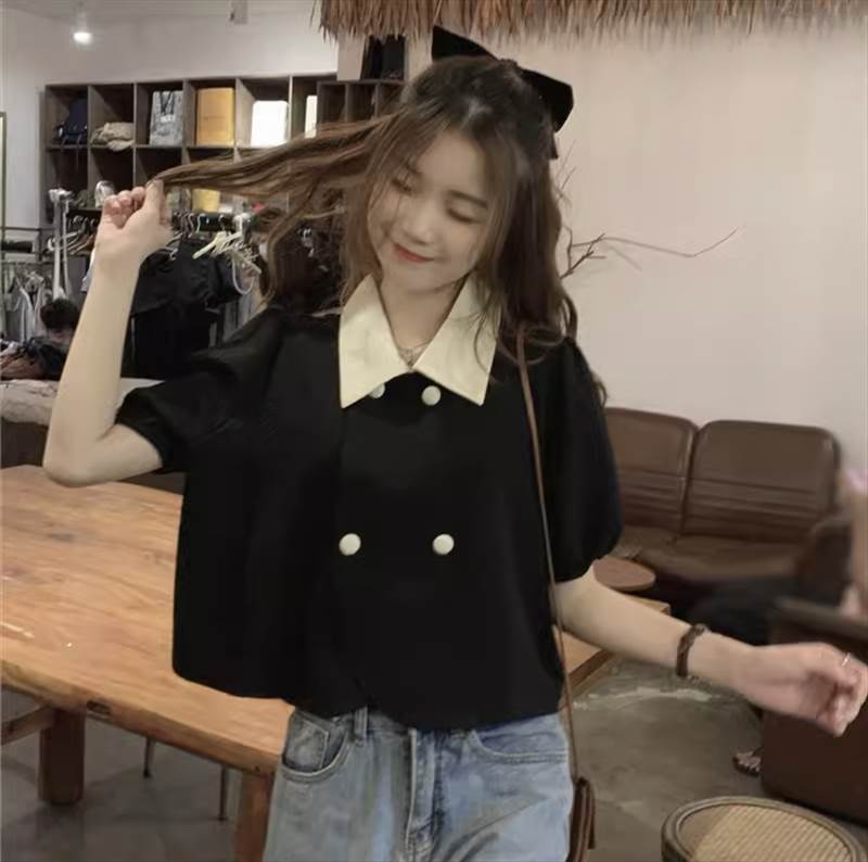 Rakuten - トレンド こなれ感 レトロ こなれ感 ジャケット風 きれいめ キュート ブラウス レトロ 大人可愛い 大人女子 ショート 襟付き ボタン付き 白トップス おしゃれ お洒落 トップス トレンド 袖あり 半袖 ラフ 上品 かわいい シンプル