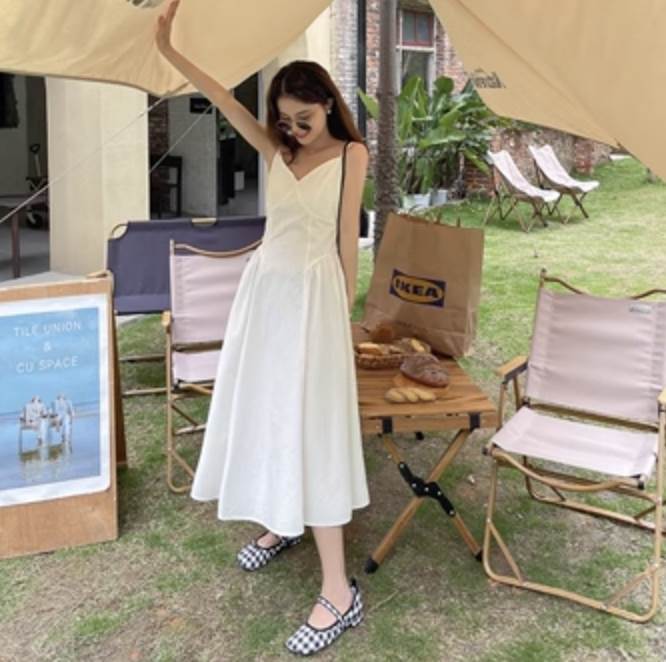 Rakuten - ワンピース 夏 ロング丈 夏 ロング 大人女子 20代 袖なし 主役級 レトロ 存在感 かわいい 上品 お洒落 ノースリーブ クール モード系 フレアワンピース ワンピース 大人可愛い きれいめ 10代 個性的 かっこいい こなれ感
