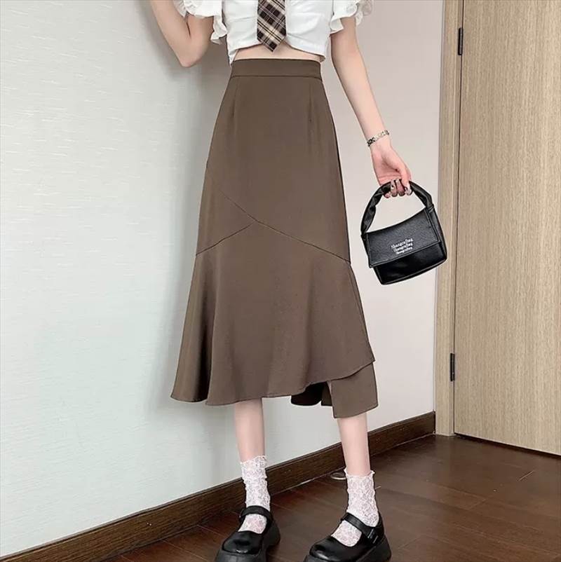 Rakuten - スカート 無地 おしゃれ 無地 冬 きれいめ 存在感 かわいい モード系 かっこいい 秋 大人可愛い エレガント ミモレ ひざ丈 シンプル 主役級 フレアスカート スカート 夏 春 ミモレ丈 こなれ感 クール ラフ