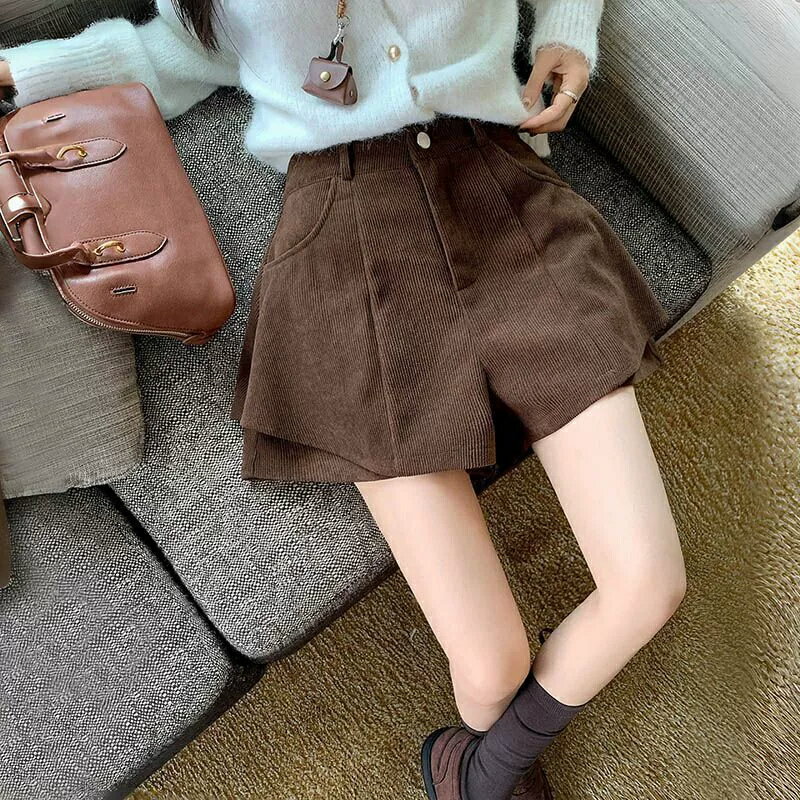 樂天商城 - ショートパンツ レディース コーデュロイ キュロット 秋 冬 ハイウエスト Aライン ワイドパンツ 短パン ズボン ボトムス 膝上 厚手 無地 タック 体型カバー 着痩せ 脚長効果 20代 30代 40代 おしゃれ かわいい レトロ カジュアル デート お出かけ 通学 きれいめ
