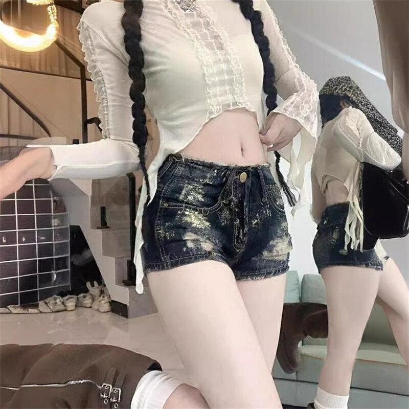 樂天商城 - デニム ショートパンツ レディース ホットパンツ 短パン ズボン ボトムス ジーンズ ジーパン ダメージ クラッシュ 切りっぱなし フリンジ ローライズ Aライン 美脚 脚長効果 着痩せ レトロ ヴィンテージ風 ストリート ギャル 韓国ファッション アメカジ