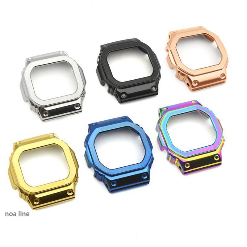 カシオG-SHOCKのカスタム用ベゼル+ ベルトセットですお手持ちのG-SHOCKに付け替えることでGMWB5000風にカスタマイズできます！※時計本体は付属しておりません材質：ステンレスバンド長さ：185mm　重量：93gベゼル直径：43.2mm　重量：9.7g　対応：DW-5600、GW-B5600、GB-5600、GWX-5600、DW-5025G-5600E、GW-M5610、GLX-5600、GLX-5600、GLS-5600、GW-M5630、GW-S5600、DW-D5600DW-5000、DW-5035、GW-5000、DW-5030※お手持ちの時計への適合はストアまでお問い合わせください※常に最新版をお送り致します多少デザインが異なる場合がございますのでご了承くださいませ