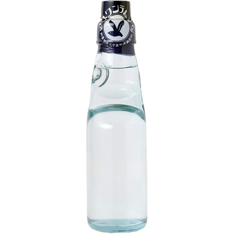 原材料:果糖ぶどう糖液糖、香料、酸味料 内容量:200ml×30本 カロリー:39kcal/100gあたり 商品サイズ(高さx奥行x幅):21cm×34cm×29cm