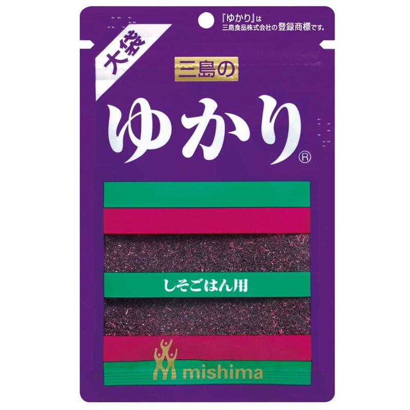 さわやかな香りをもつ赤しそを使用した、ふりかけ,混ぜごはんの素です。
