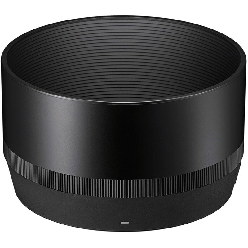 85mm F1.4 DGDN用レンズフード レンズ構成枚数:11群15枚 絞り羽根枚数:11枚(円形絞り) 最短撮影距離:85cm 最大撮影倍率:1:8.4