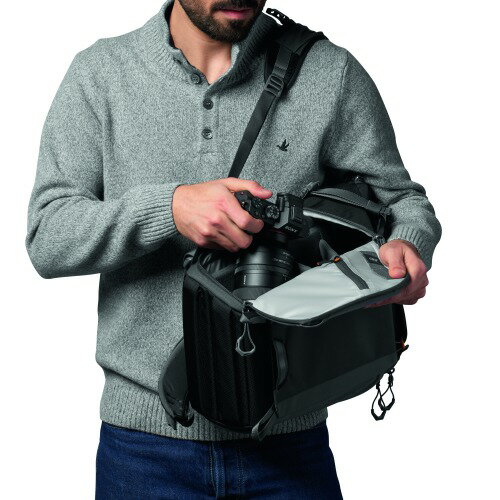 フォトアクティブ BP200AW ブラック/グレー LP37260-PWW カメラバッグ バックパック アウトドア用バッグ [Lowepro ロープロ アウトレット]