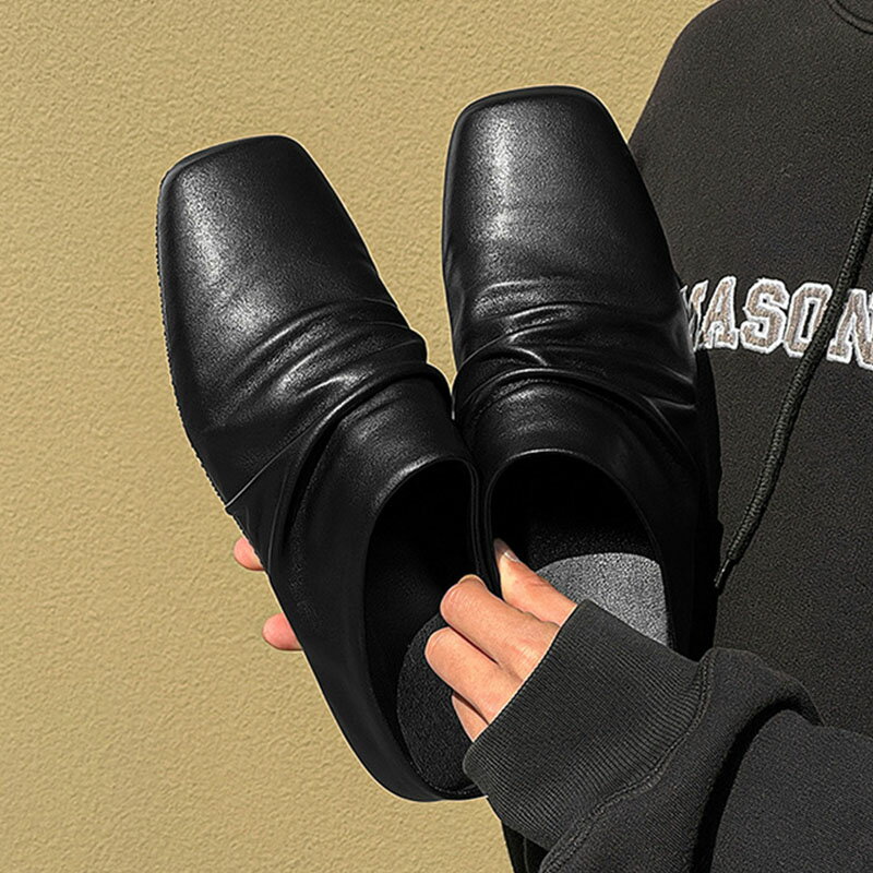 高級PUレザースリッパ 男女兼用方頭ワンピース スリッパ メンズ&レディース ローファー ? シューズ 春秋仕様 シンプル 水拭きOK