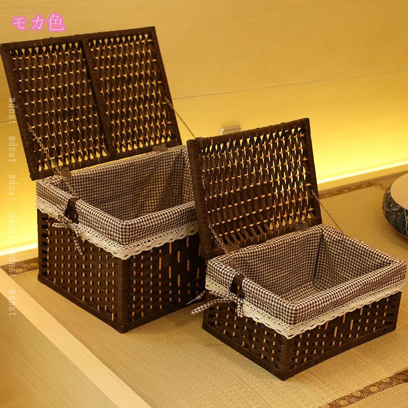 TandMの800円OFFクーポン 藤編み 収納かご 収納バスケット 収納ボックス 編まれたバスケット おしゃれ 蓋付き フタ付き 雑貨収納 卓上収納 田園風 かご 雑貨収納 ラタンかご 収納バスケット 整理箱 小物入れ 編み込み クローゼット 引き出し 荷物入れ mdnat｜アングル2