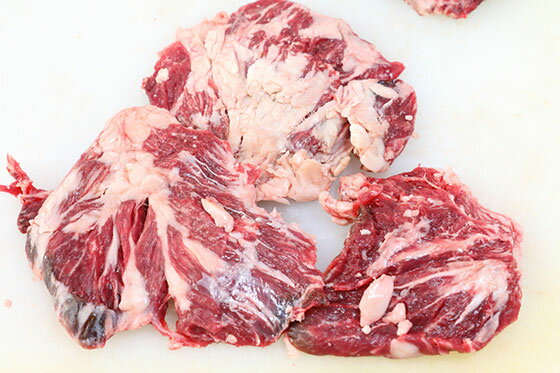 【ふるさと納税】黒田庄和牛《神戸ビーフ素牛》（焼肉用赤身モモ肉・450g） 牛肉 赤身 焼肉