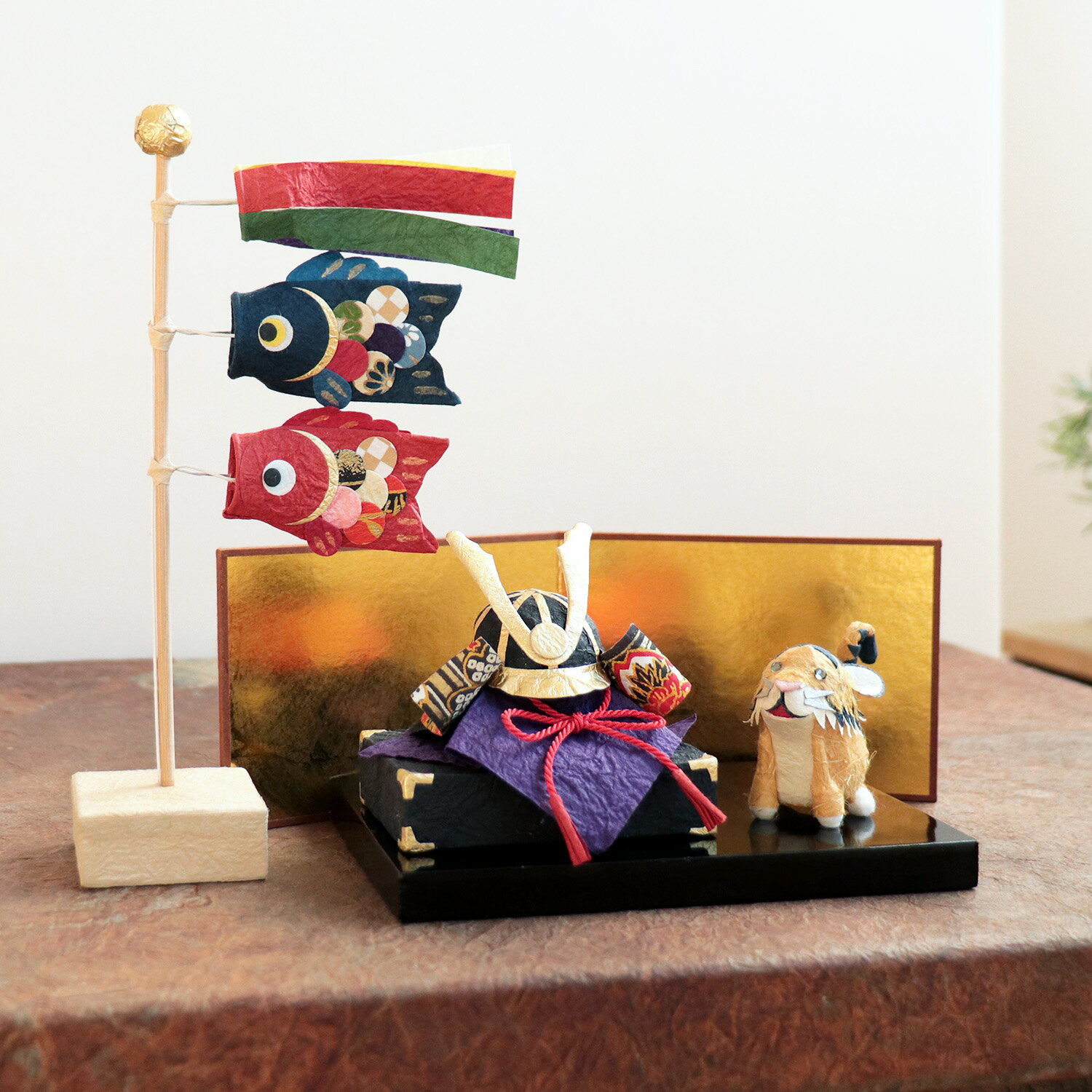 【送料無料】【ネット限定セット】鯉のぼり 置物 五月人形 兜 寅 金屏風 黒台 和紙 五月飾り 初節句 ギフト 贈り物 かわいい 日本製 虎 ミニ 玄関 手作り...