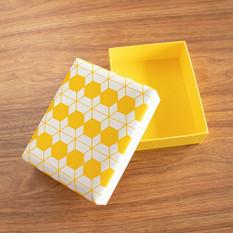 文箱 和紙 ハガキ 黄色 和紙 手紙 小物入れ 年賀状 保管 整理 紙製 フタ付き 収納 軽い コンパクト 日本製|文庫箱 綴−tsuzuru