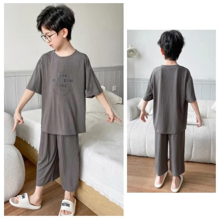 ZPearlのパジャマ 男の子 ルームウェア モデール 夏パジャマ 男の子 半袖Tシャツ+七分丈ズボン ルームウェア 薄手 ルームウェア 110-170 ボーイズ ルームウェア 子供パジャマ ルームウェア 英文柄 ネコ柄 パジャマ 120 130 140 150 160 170 パジャマ｜アングル2