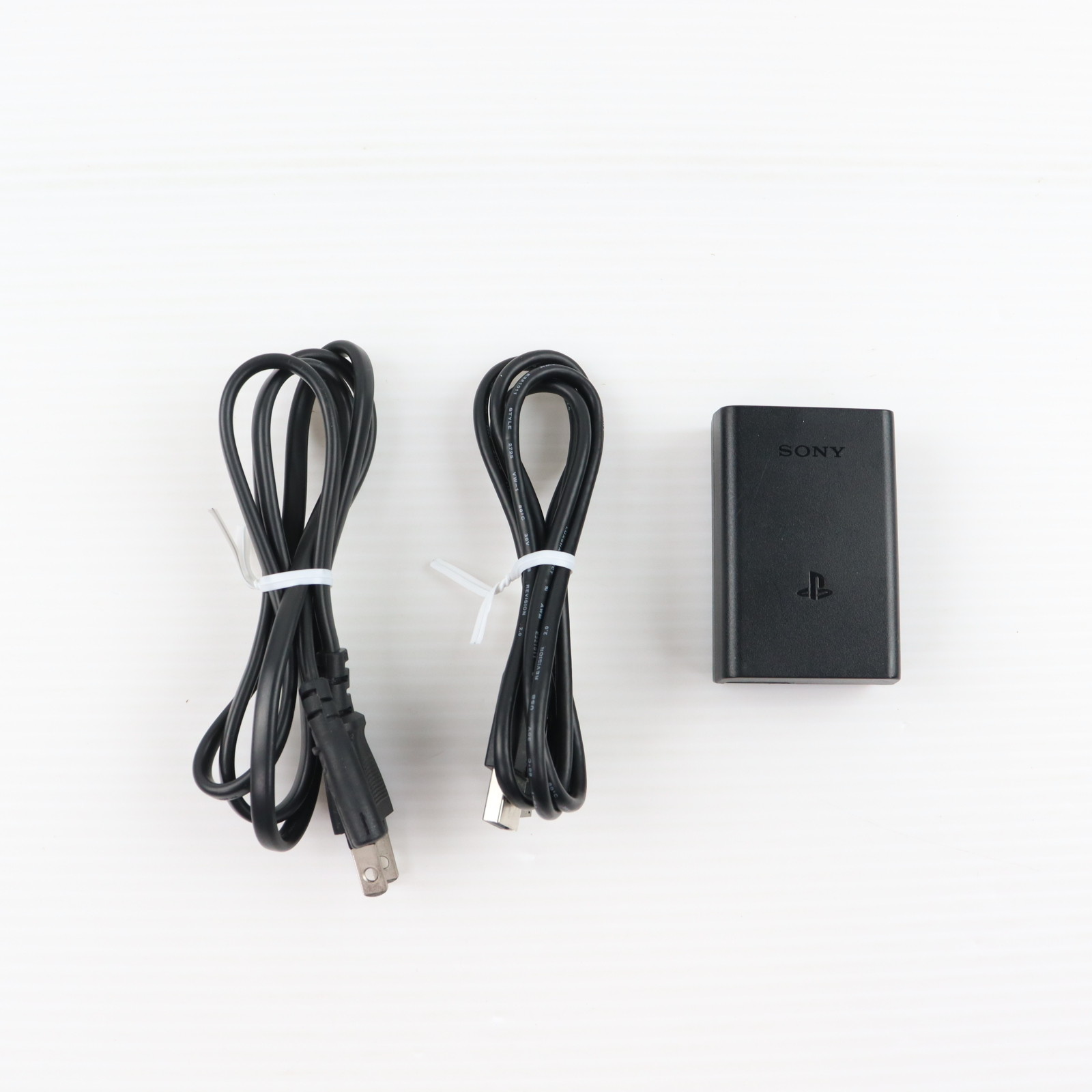 【いつでも2倍！1日と5.0のつく日、18日は3倍！】【中古】ニューダンガンロンパV3 みんなのコロシアイ新学期 PS Vita