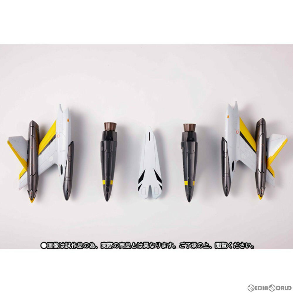 【中古】 TOY DX超合金 YF-29 デュランダルバルキリー(30周年記念カラー)用スーパーパーツ 劇場版マクロスF(フロンティア) 恋離飛翼～サヨナラノツバサ～ 完成トイ バンダイ(20130525)