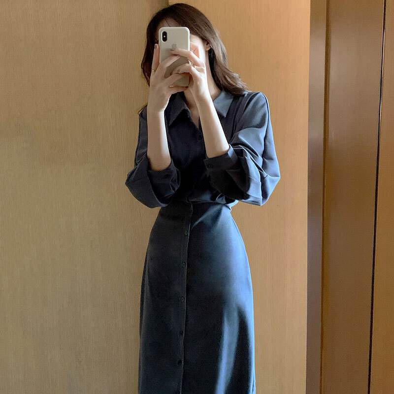 【P2倍&クーポン有】シャツワンピース レギュラーカラー ワンピース レディース 春 夏 秋 ミディアム丈 マキシ丈 長袖 ぽわん袖 スリム タイト セミタイト 細身 ストレート 前開き ウエスト ツヤ感 カラバリあり ブラック 黒 ホワイト 白 ネイビー 藍色 無地 S M L XL