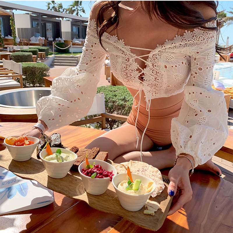 【P2倍&クーポン有】スリーピース ビキニ 水着 レディース 紐 セパレート オフショル 二の腕カバー 長袖 レース レースアップ かわいい 大人可愛い きれいめ セクシー 無地 刺? リゾート 旅行 プール 夏 海 体型カバー M L XL ホワイト 茶色 ブラウン