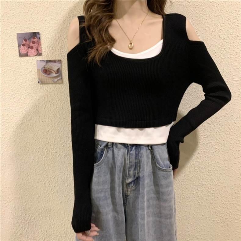 【P2倍&クーポン有】ドッキング カットソー トップス レディース 個性的 春 秋 ショート丈 短丈トップス 長袖 クルーネック 丸首 ラウンドネック 襟なし 肩だし 肌みせ 色展開 ブラック 黒 グレー 灰色 ピンク 無地 フリーサイズ リブ 大学 リゾート 旅