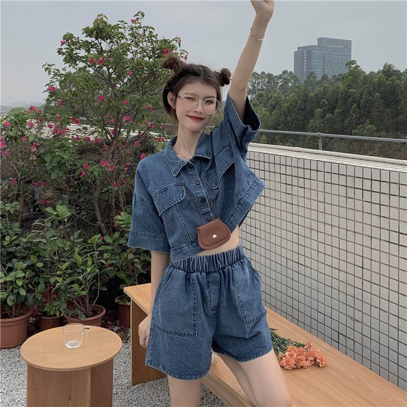 【P2倍&クーポン有】ドロップショルダー Vネック ショート丈 セットアップ トップス パンツ 上下セット レディース シャツ デニム ショートパンツ 個性的 春 夏 ミニ 短丈トップス 半袖 襟付き デコルテきれい 鎖骨きれい スリム 細身 ストレート ポケッ