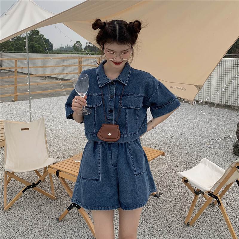 【P2倍&クーポン有】ドロップショルダー Vネック ショート丈 セットアップ トップス パンツ 上下セット レディース シャツ デニム ショートパンツ 個性的 春 夏 ミニ 短丈トップス 半袖 襟付き デコルテきれい 鎖骨きれい スリム 細身 ストレート ポケッ