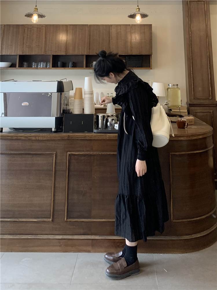 【P2倍&クーポン有】フリル スタンドカラー フレア ワンピース レディース シャツワンピース フレアワンピース 個性的 春 秋 ミモレ丈 ロング丈 お尻カバー ポッコリお腹カバー 長袖 ハイネック 切り替えデザイン すっきり 透け感 立体的 ハリ感 ホワイト 白