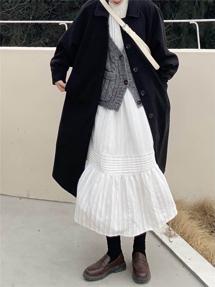 【P2倍&クーポン有】フリル スタンドカラー フレア ワンピース レディース シャツワンピース フレアワンピース 個性的 春 秋 ミモレ丈 ロング丈 お尻カバー ポッコリお腹カバー 長袖 ハイネック 切り替えデザイン すっきり 透け感 立体的 ハリ感 ホワイト 白