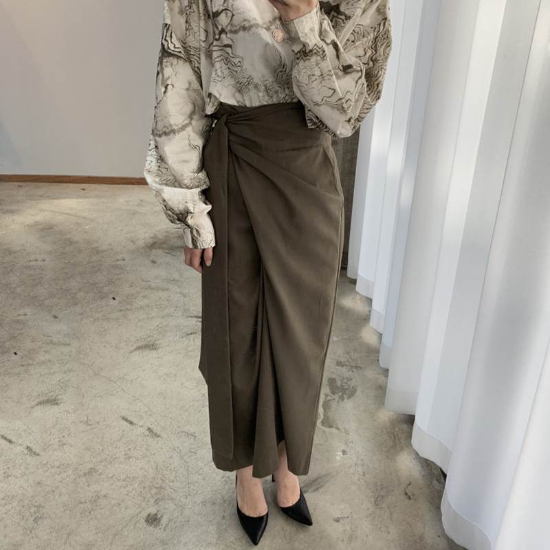 巻きスカート｜ロング丈で暖かい！冬に快適でおしゃれな防寒用スカートのおすすめは？