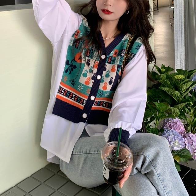 【P2倍&クーポン有】異素材MIX トップス Vネック 切り替えデザイン レディース シャツ ブラウス 春 秋 ミディアム丈 お尻カバー 裾イン 長袖 二の腕カバー ストレート Iライン スマート 前開き レイヤード すっきり ボタン 立体的 ハリ感 赤 レッド 緑 グリーン