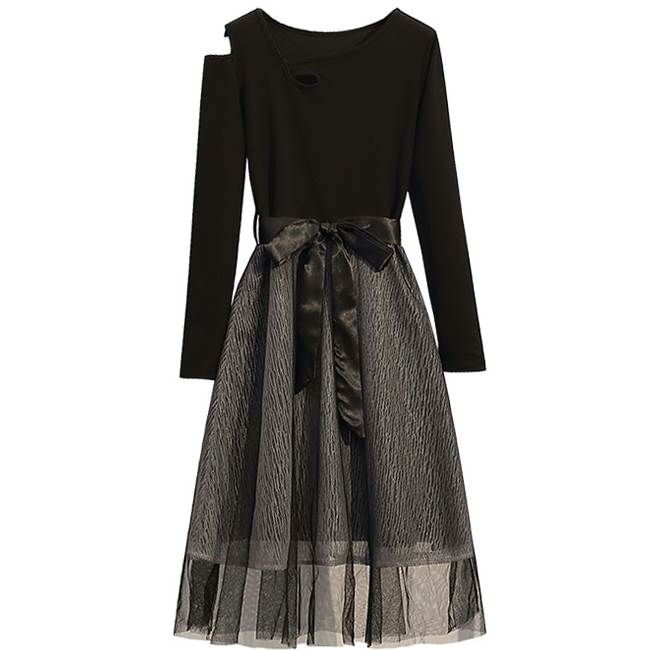 【P2倍&クーポン有】フレアワンピース ワンショルダー ワンピース レディース 個性的 春 秋 冬 ロング丈 長袖 ラウンドネック ノーカラー 鎖骨きれい フレ...