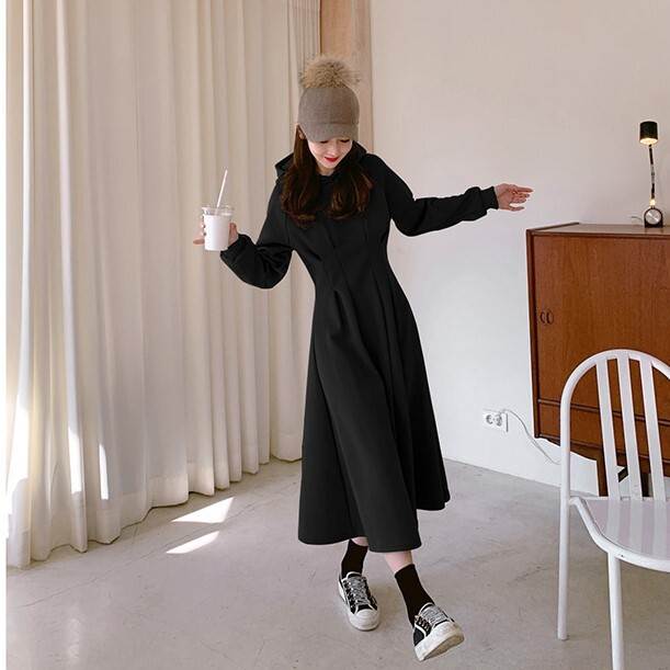 【P2倍&クーポン有】ミモレ丈 ハイウエスト ワンピース レディース お尻カバー 長袖 フレア 細身 Aライン フード カラバリあり ブラック 黒 グレー 灰色 キャメル 無地 サイズ豊富 S M L XL LL 厚手 学校 職場 バイト イベント 旅行 カラオケ 体型カバー 1枚で決まる