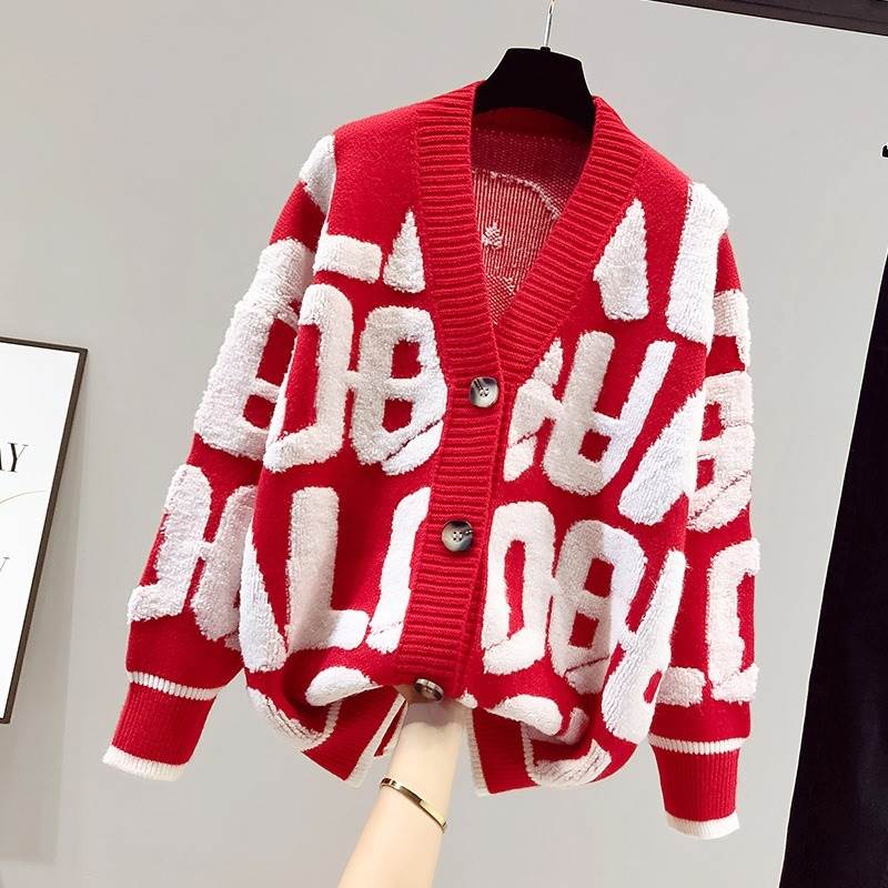 【P2倍&クーポン有】BIGシルエット カーディガン アウター レディース 上着 個性的 秋 冬 ミドル丈 お尻カバー 長袖 萌袖 ボリューム袖 Vネック 襟なし 羽織り 前開き ふわふわ 伸縮性 ボタン カラバリあり ブラック 黒 赤 レッド 緑 グリーン 柄あり サイズ豊富