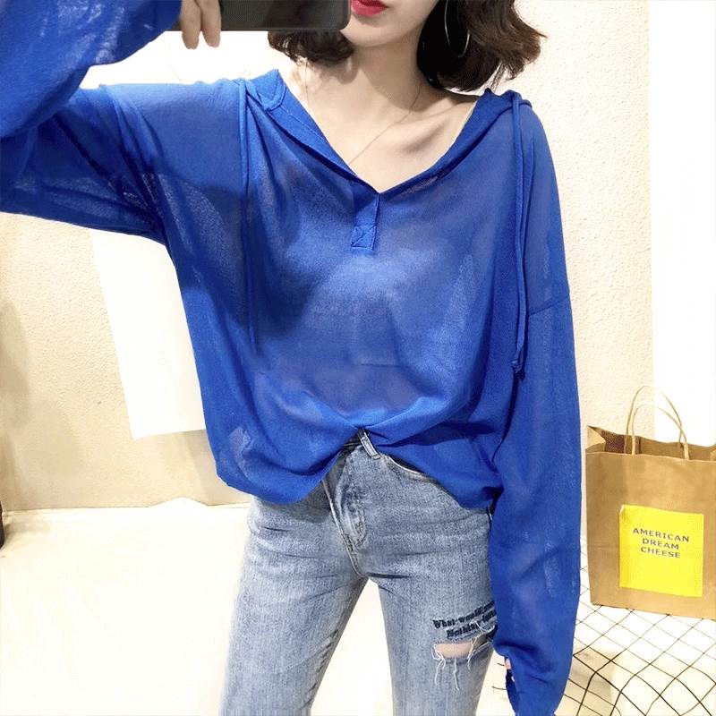Long-Sleeved - 【P2倍&クーポン有】シアーフード ドロップショルダー Vネック トップス レディース プルオーバー パーカー 白シャツ 白トップス シアーシャツ 個性的 春 夏 ミディアム丈 裾イン 長袖 二の腕カバー シアー袖 デコルテきれい 鎖骨きれい レイヤード 透け感 立体的