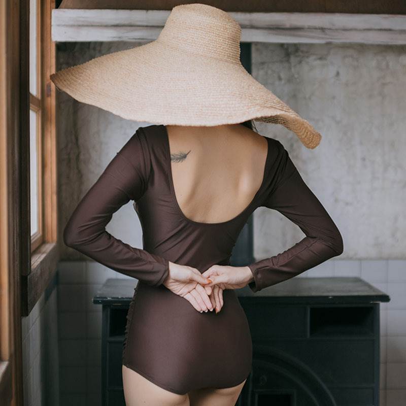 【P2倍&クーポン有】ワンピース 水着 体型カバー 二の腕カバー スイムウェア レディース 長袖 大人可愛い きれいめ シンプル カジュアル ナチュラル 華やか 大人っぽい おしゃれ お洒落 存在感 キュート 個性的 クール モード系 スタイリッシュ かっこいい トレンド