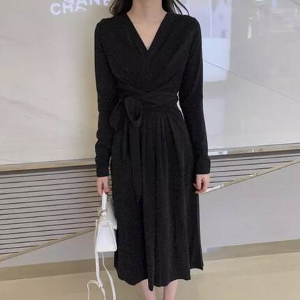 【P2倍&クーポン有】フレアワンピース カシュクール ワンピース 秋 冬 ひざ下 ミモレ丈 ミディアム丈 長袖 Vネック 襟なし ノーカラー デコルテきれい フ...