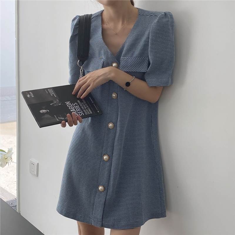 【P2倍&クーポン有】ショート丈 半袖 ワンピース レディース 個性的 春 夏 ミニ ひざ上 お尻カバー 二の腕カバー Vネック 襟なし 鎖骨きれい 前開き ボ...