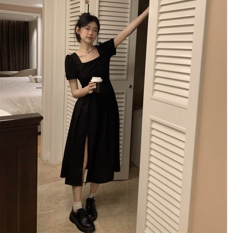 【P2倍&クーポン有】パフスリーブ スクエアネック フレア Aライン サイドスリット ワンピース レディース フレアワンピース 個性的 春 夏 ミモレ丈 ロング...