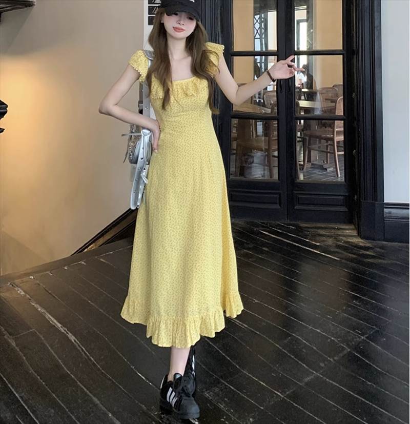 【P2倍&クーポン有】小花柄 スクエアネック フリル袖 フレア ワンピース レディース プルオーバー ノースリーブ フレアワンピース 個性的 春 夏 ロング丈 ...