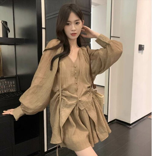 【P2倍&クーポン有】キュロット ショートパンツ トップス ボトムス パンツ セットアップ 上下セット レディース シャツ 個性的 春 秋 ミディアム丈 ショート丈 お尻カバー ポッコリお腹カバー 長袖 二の腕カバー Vネック デコルテきれい 鎖骨きれい 前開き ウエ 【P2倍&クーポン有】キュロット ショートパンツ トップス ボトムス パンツ セットアップ 上下セット レディース シャツ 個性的 春 秋 ミディアム丈 ショート丈 お尻カバー ポッコリお腹カバー 長袖 二の腕カバー Vネック デコルテきれい 鎖骨きれい 前開き ウエ