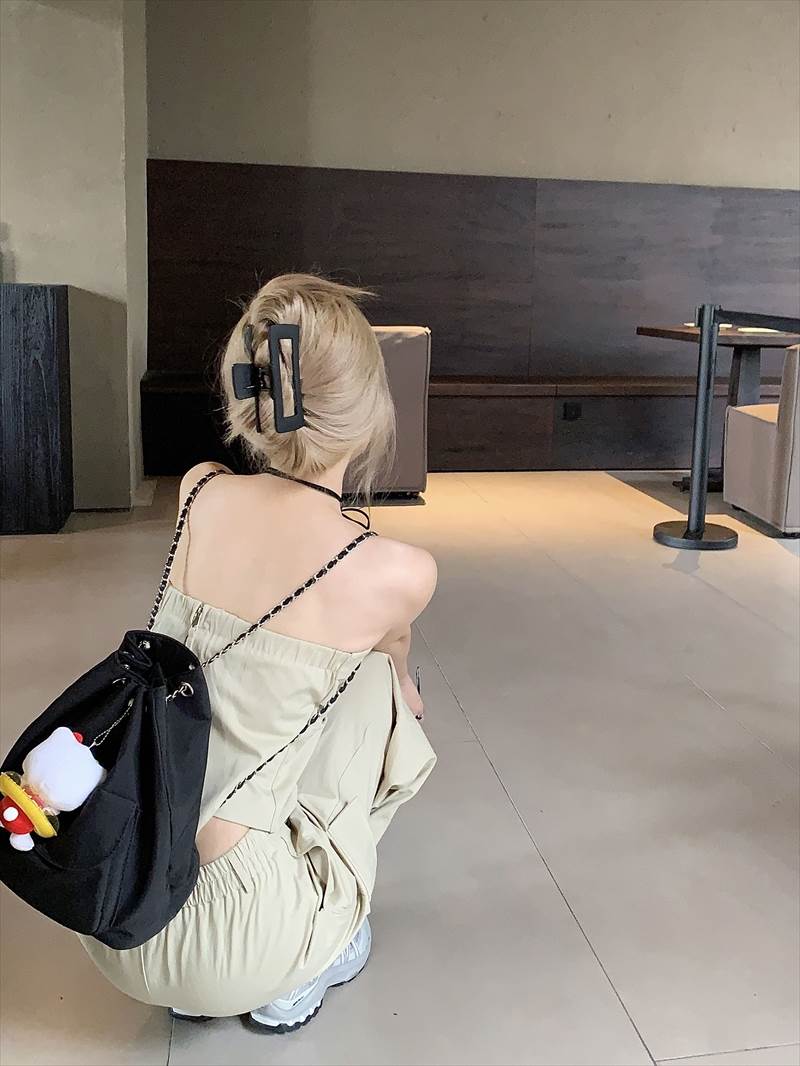 【P2倍&クーポン有】ノースリーブ キャミソール オフショルダー デコルテきれい トップス ボトムス パンツ セットアップ 上下セット レディース ストレート ワイド 個性的 春 夏 秋 ロング丈 ショート丈 袖なし 腕出し 鎖骨きれい スリム ハイウエスト 肩だし 肌みせ