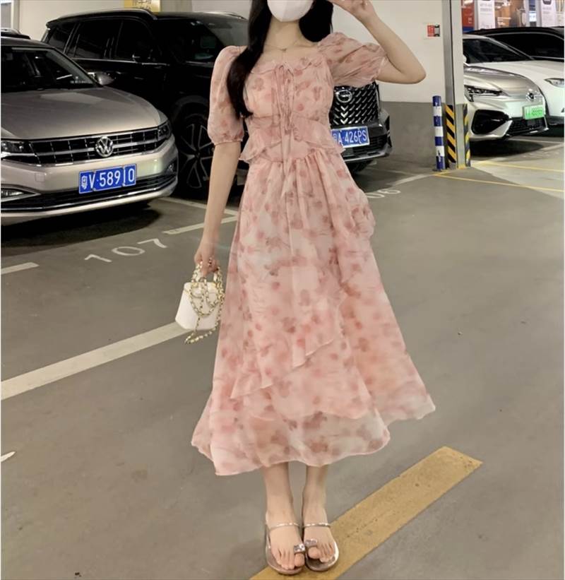 【P2倍&クーポン有】スクエアネック フレアワンピース ワンピース レディース 個性的 春 夏 ロング丈 アンクル丈 お尻カバー 半袖 五分袖 二の腕カバー フ...