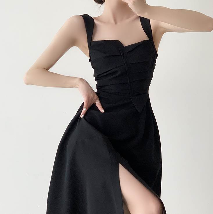 【P2倍&クーポン有】スクエアネック ノースリーブ ワンピース レディース ワンピドレス 個性的 春 夏 ひざ下 ミモレ丈 ロング丈 お尻カバー 袖なし 腕出し...