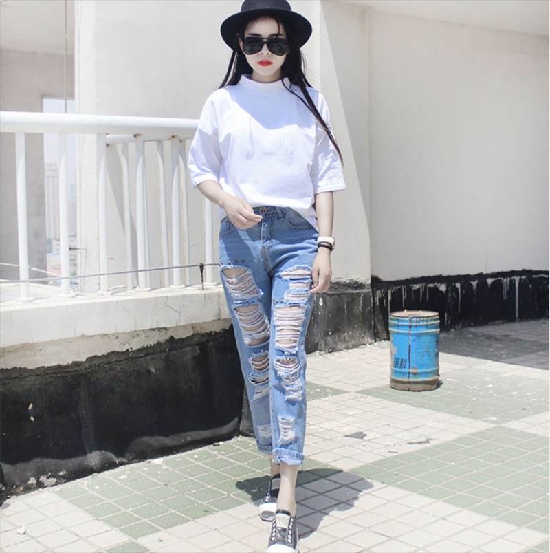 【P2倍&クーポン有】スタンドカラー 半袖 Tシャツ トップス レディース プルオーバー 白シャツ 白トップス 個性的 春 夏 五分袖 二の腕カバー 襟なし ストレート カラバリあり ブラック ホワイト 無地 フリーサイズ 薄手 バイト 旅行 重ね着しやすい スニーカーコーデ