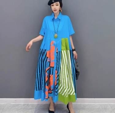 【P2倍&クーポン有】シャツワンピース ロング丈 ワンピース 個性的 夏 ミモレ丈 半袖 襟付き フレア Aライン 羽織り タック入り 前開き オーバーサイズ ボリューム ボタン ブラック 黒 ブルー 青 柄あり ストライプ ゆったり フリーサイズ 薄手 イベント リゾート 旅行