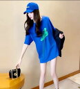 【P2倍&クーポン有】Tシャツ カットソー ビッグT トップス レディース 個性的 夏 裾長め お尻カバー 半袖 クルーネック 丸首 BIGシルエット リボン カラバリあり ブラック 黒 ホワイト 白 ピンク ブルー 青 プリント S M L XL 薄手 学校 旅行 海 ライブ 体型カバー