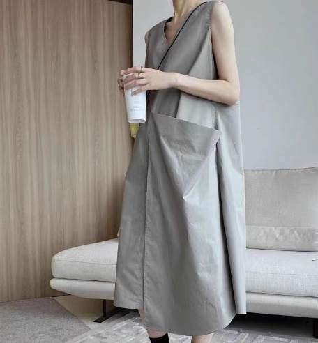 【P2倍&クーポン有】フレアワンピース ワンピース レディース 夏 ひざ下 ミディアム丈 アシンメトリー お尻カバー ポッコリお腹カバー 袖なし 腕出し Vネッ...