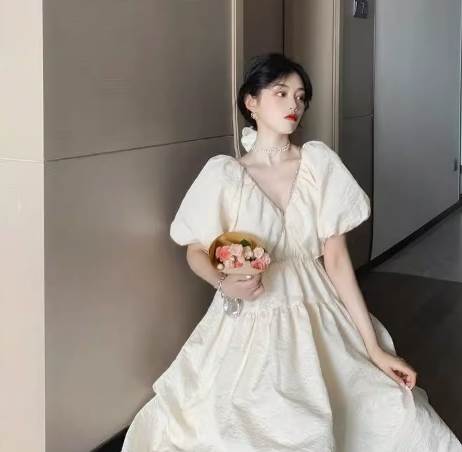 【P2倍&クーポン有】Aライン ワンピース レディース ワンピドレス 春 夏 ひざ下 半袖 パフスリーブ Vネック 立体的 S M L パーティー 式典 イベン...