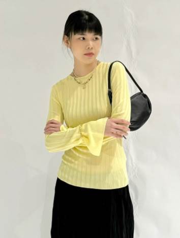 Rakuten - 【P2倍&クーポン有】トップス ニット セーター 秋 冬 長丈トップス 普通丈トップス 長袖 ひらり袖 クルーネック 丸首 Uネック ラウンドネック スリム タイト セミタイト 細身 伸縮性 ネイビー 藍色 イエロー 無地 柄あり リブ エンボス生地 オフィス 学校 大学 職場