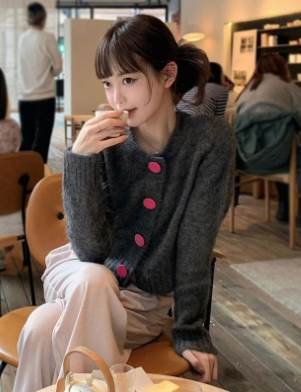 トップスニットセーターカーディガン...